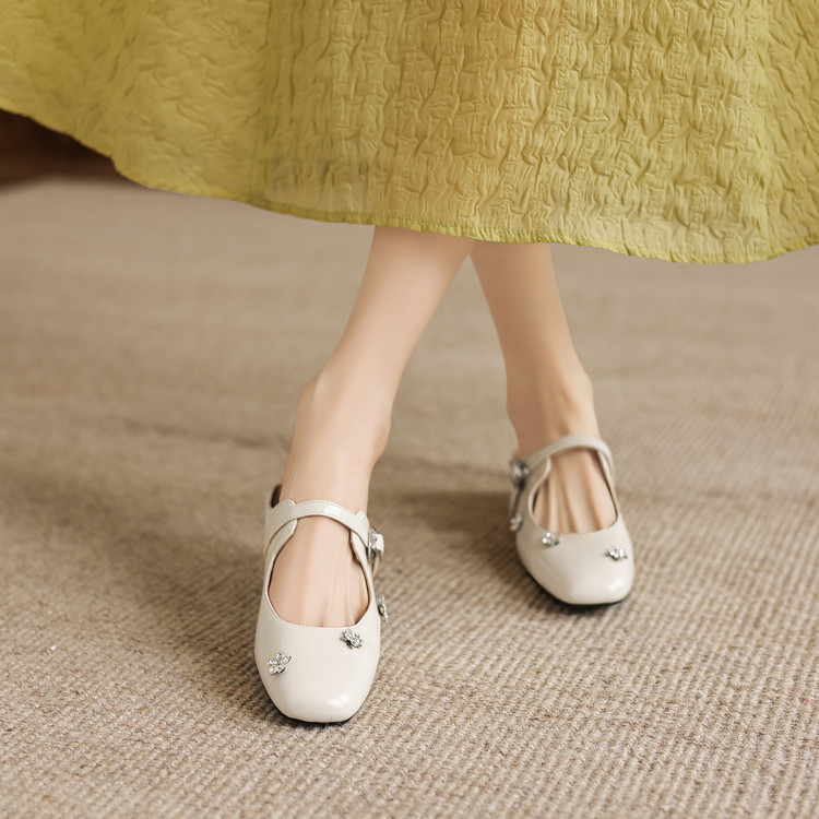 Women's Closed Toe Chunky Heel Slippers for Summer - Image 2